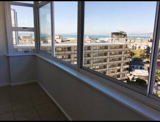 2 BEDROOM PROPERTY TO RENT IN GREEN POINT